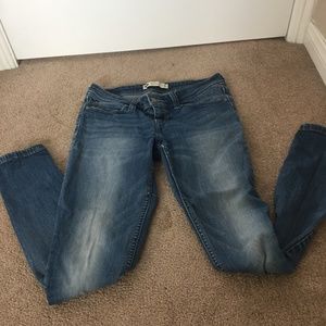 Levis low cut jeans